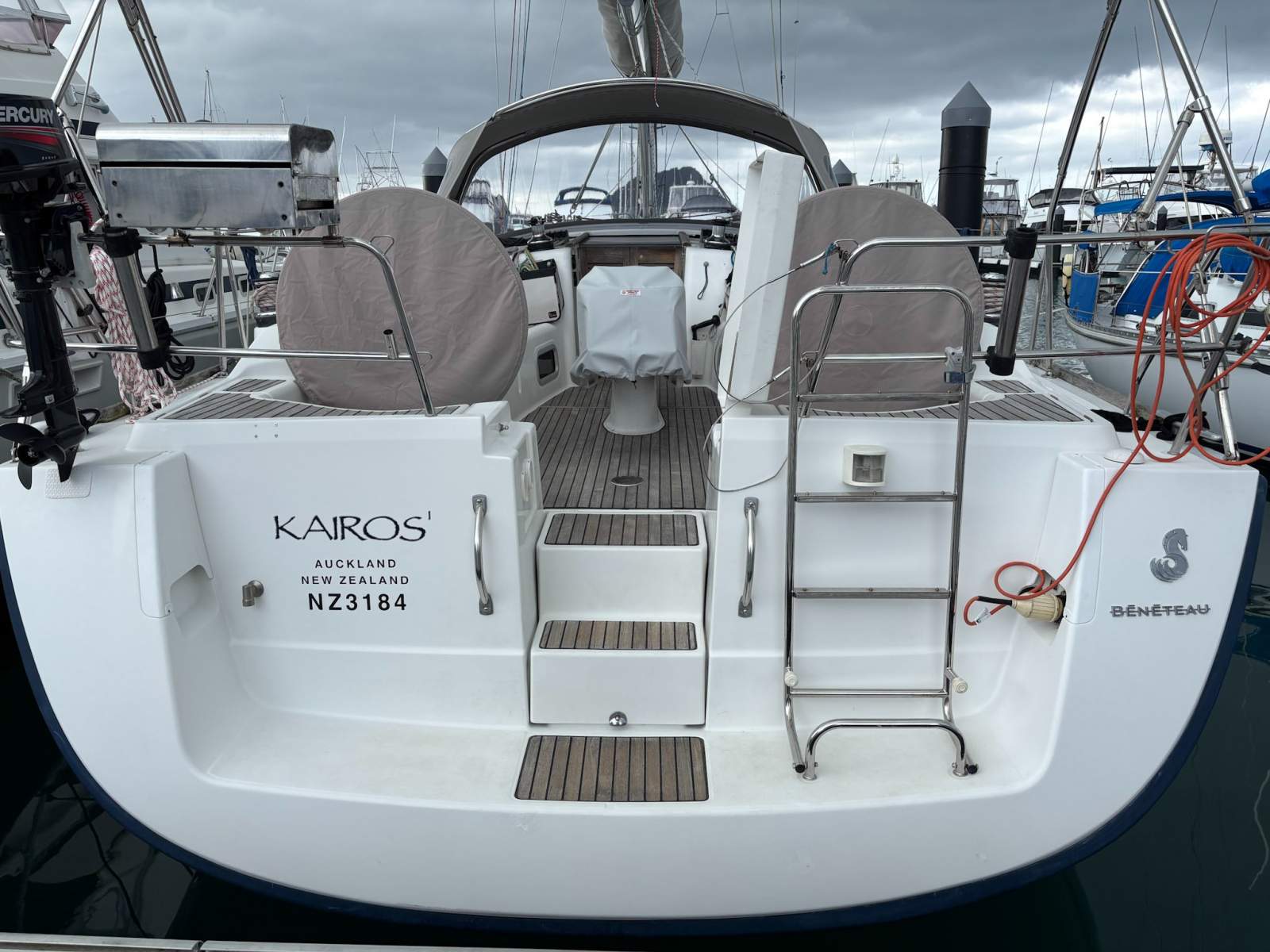 Beneteau Oceanis 43
