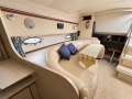 Cruisers Yachts 3375 Express