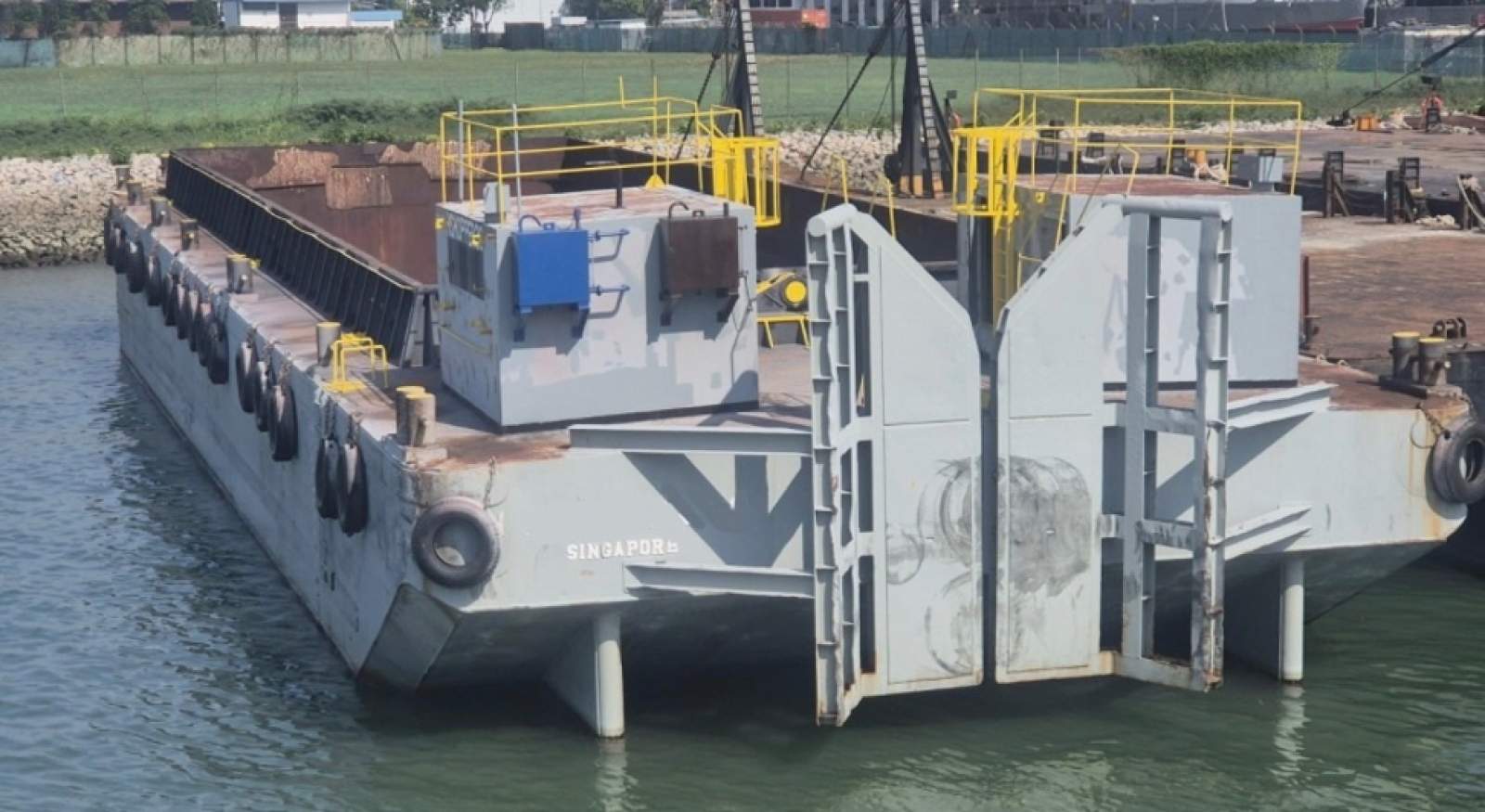 1000m3 Split Hopper Barge