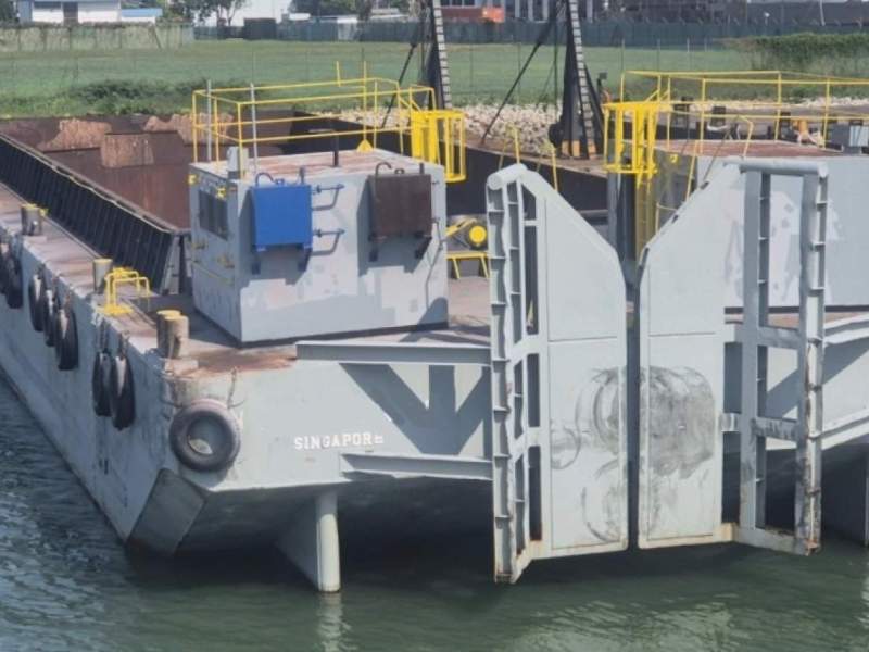 1000m3 Split Hopper Barge