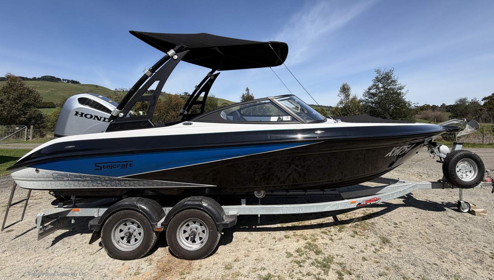Stejcraft SS64 Outboard Bowrider
