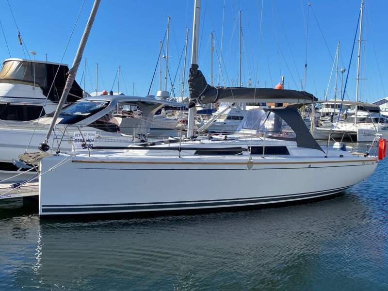 Hanse 315 Modern performance cruiser