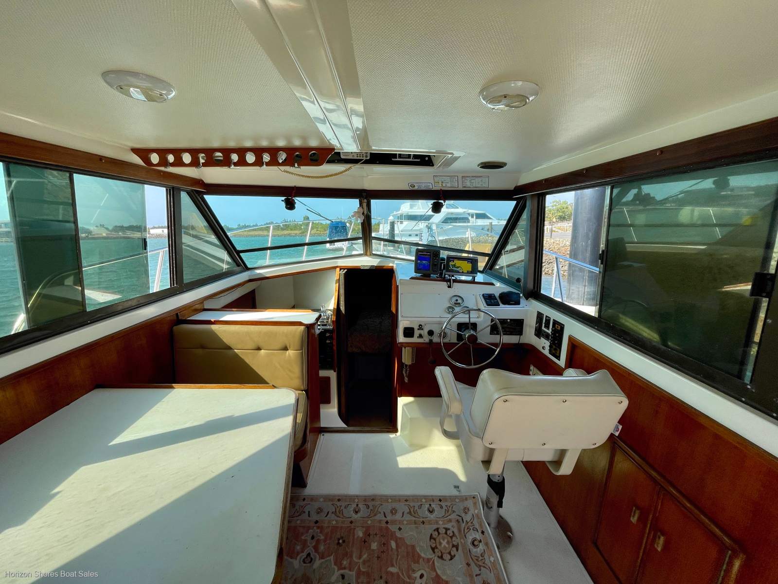 Mariner 2800 Flybridge
