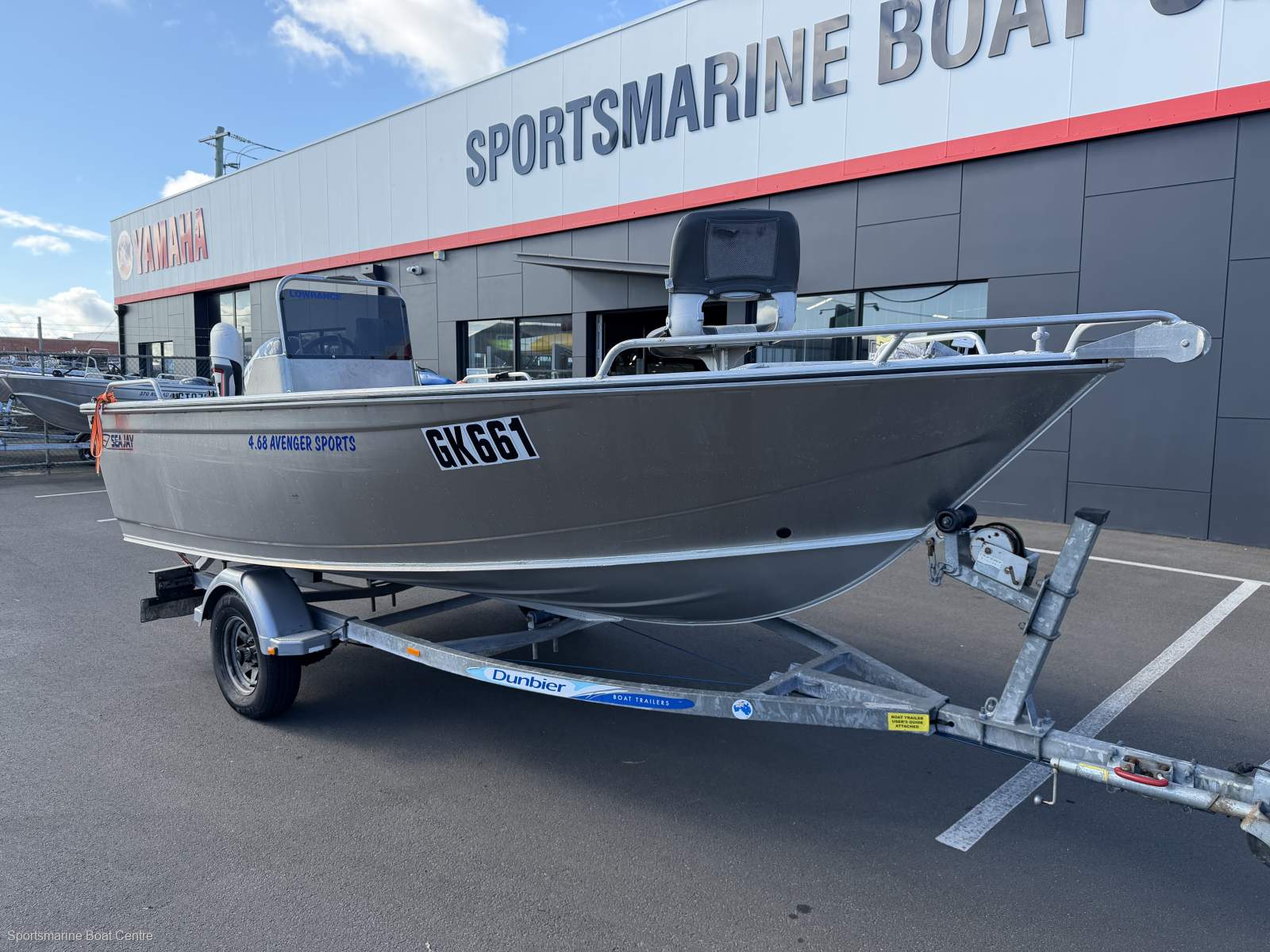 Sea Jay 4.68 Avenger Sports Side Console