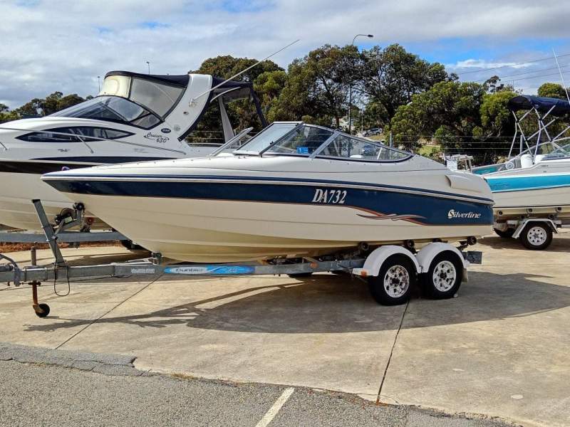 Silverline 1805 Bowrider