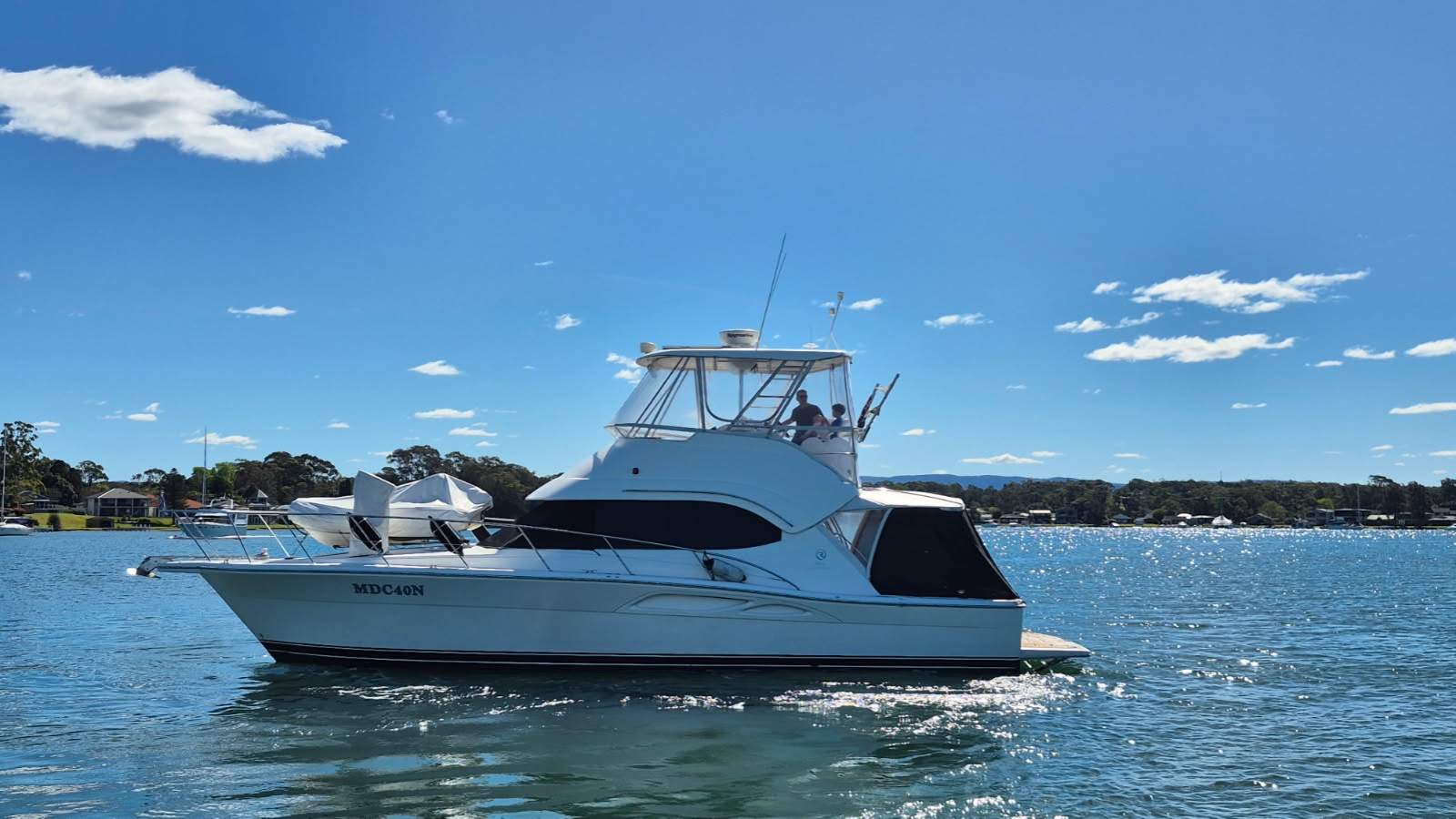 Riviera 40 Flybridge
