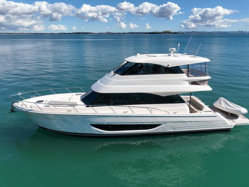 Maritimo M55