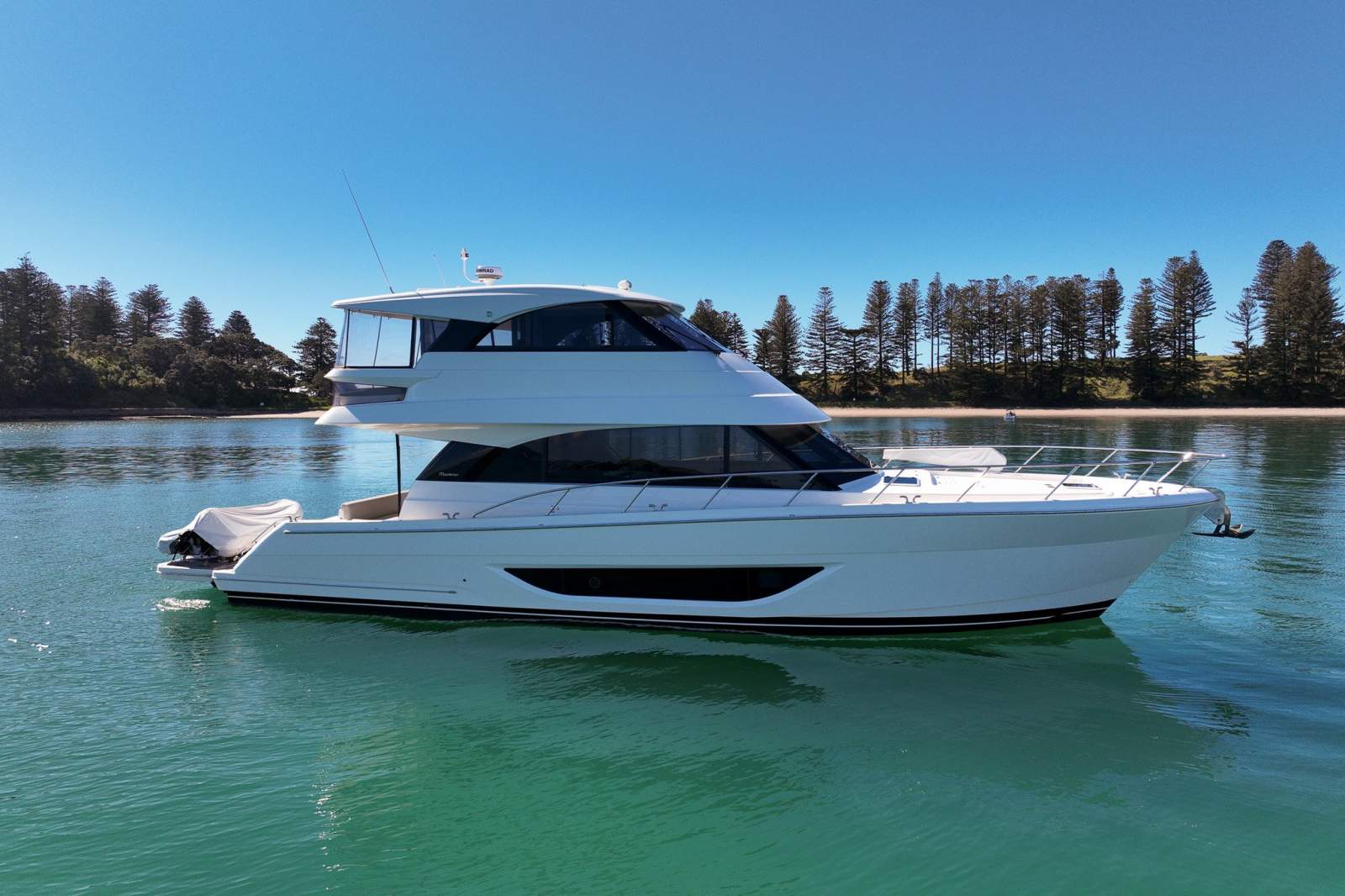 Maritimo M55