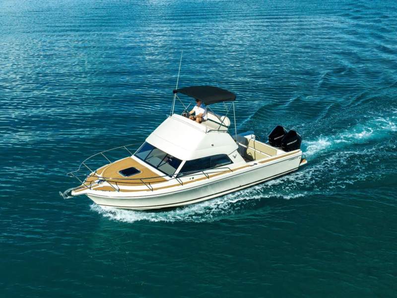 Caribbean 27 Flybridge Cruiser