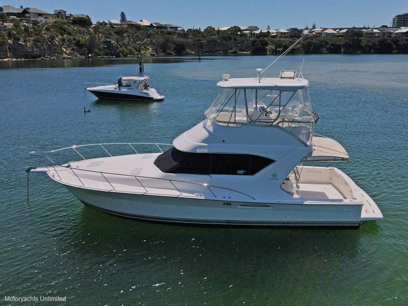 Riviera 3850 Open Flybridge