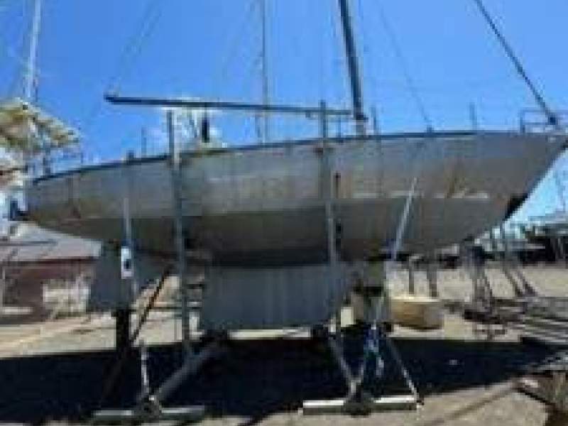 UNRESERVED -12m Steel Chined Yacht