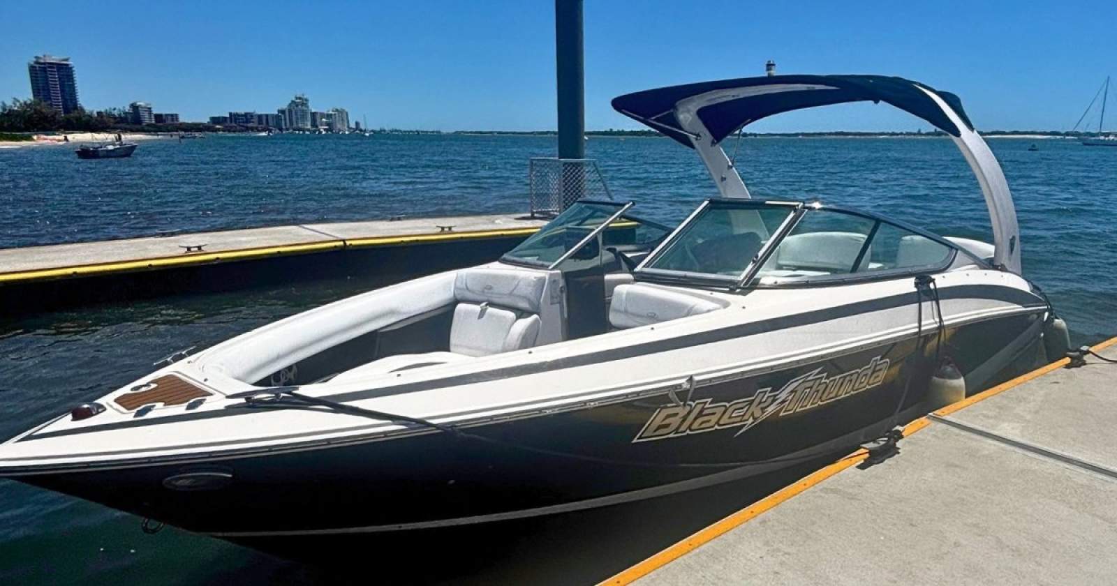 Regal 2300 Bowrider Exceptionally Well Maintained | Trailer Included