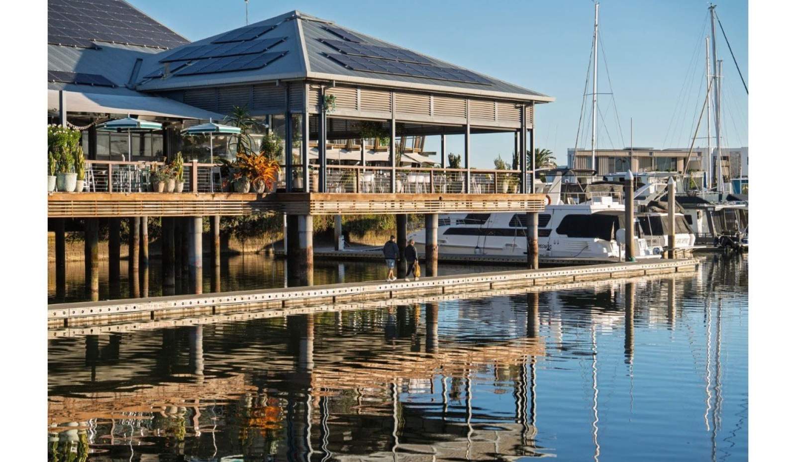 Marina berth Hope Island Marina