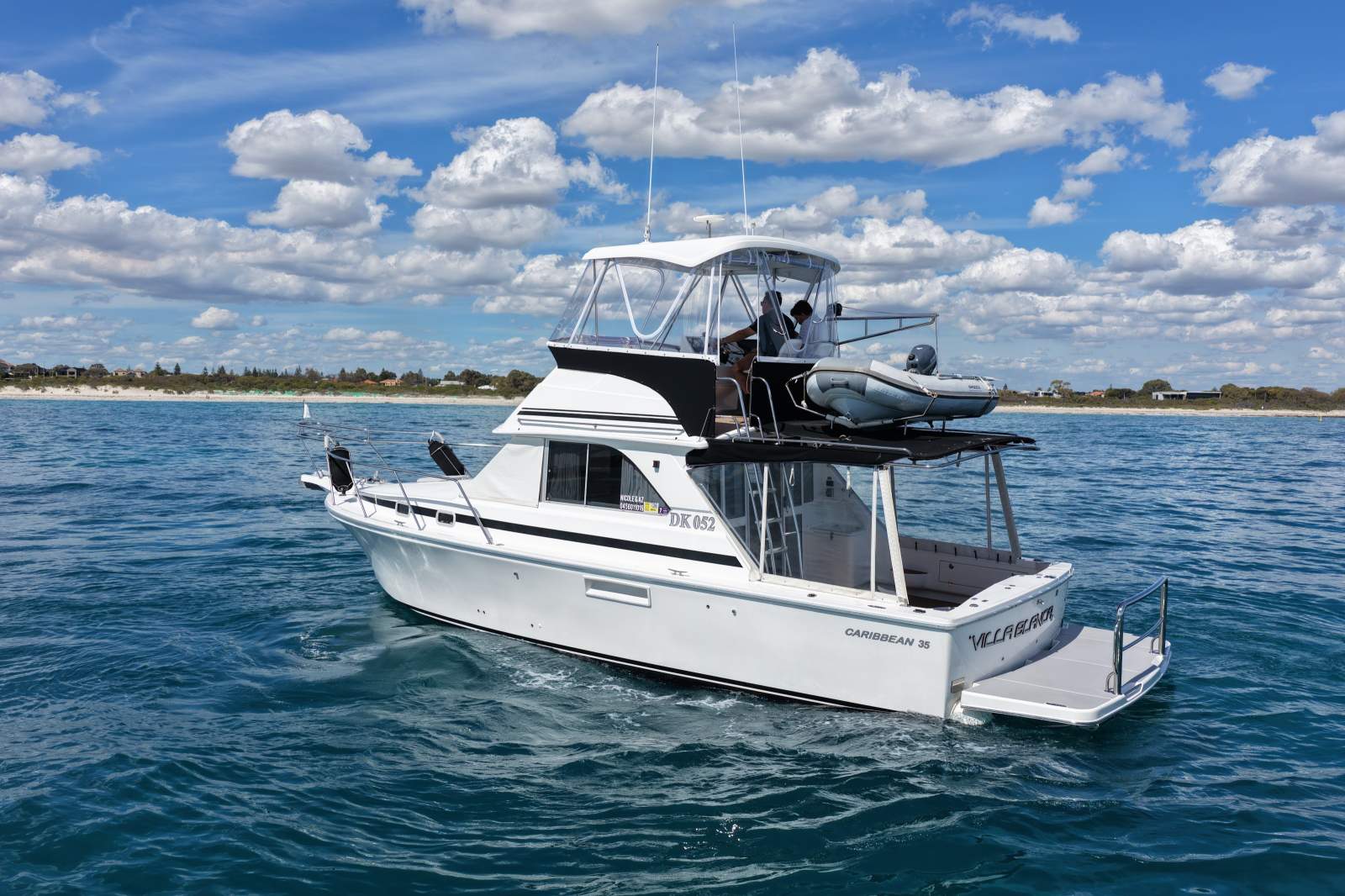 Caribbean 35 Flybridge Cruiser