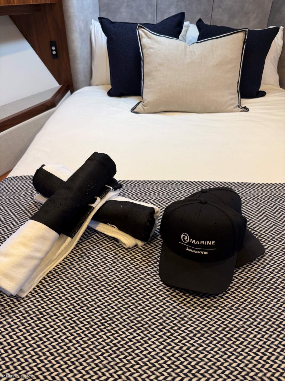  Riviera 5400 Sport Yacht Platinum Edition Boat Brokers of Tasmania