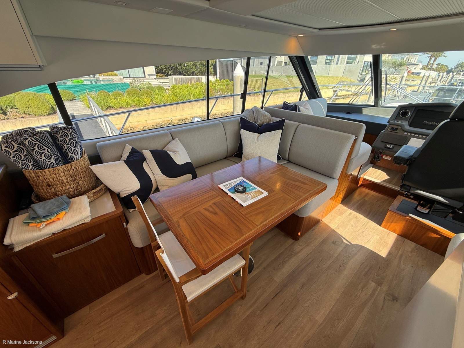 Riviera 5400 Sport Yacht Platinum Edition