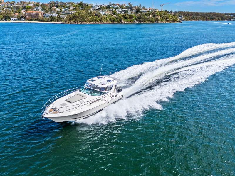 Riviera M400