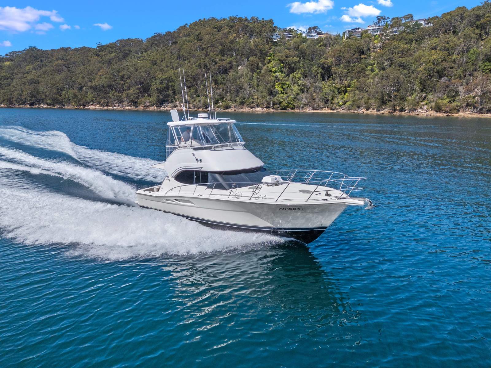 Riviera 40 Open Flybridge