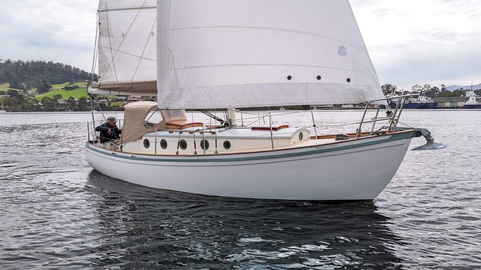 Virtue 25 CLASSIC WORLD CRUISER