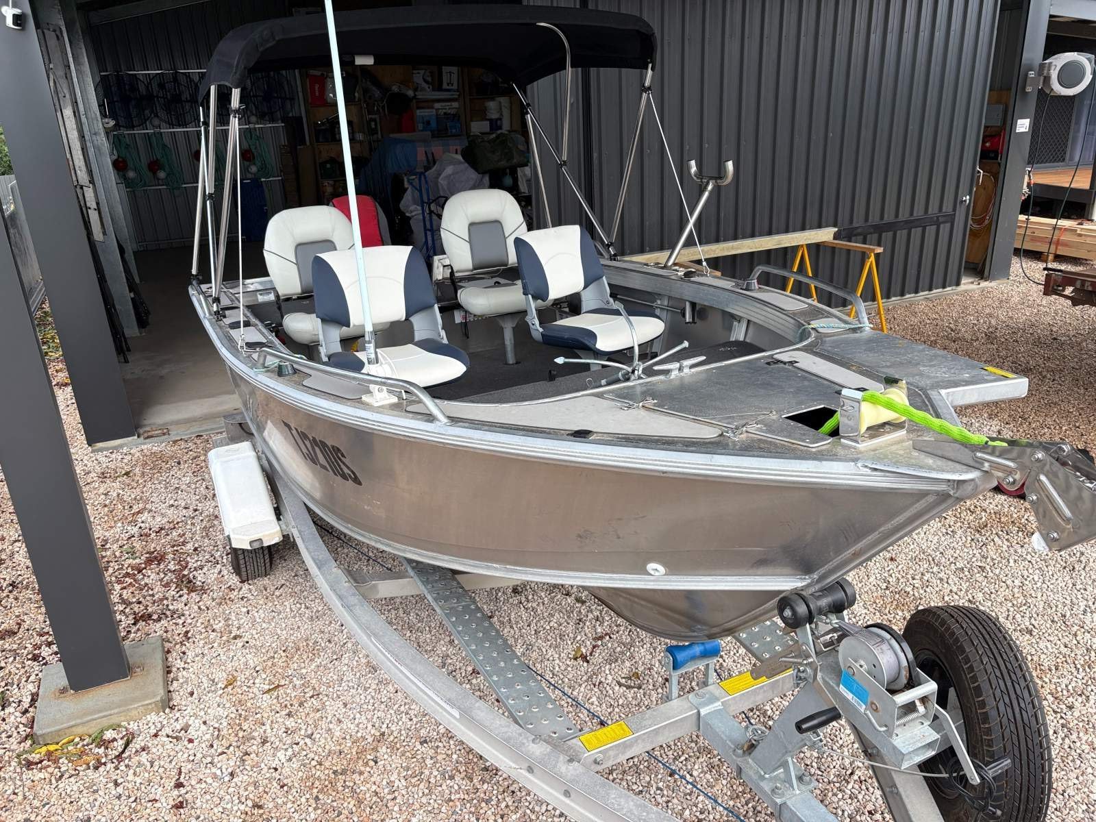 Quintrex 420 Renegade TS 420 Renegade Pro TS