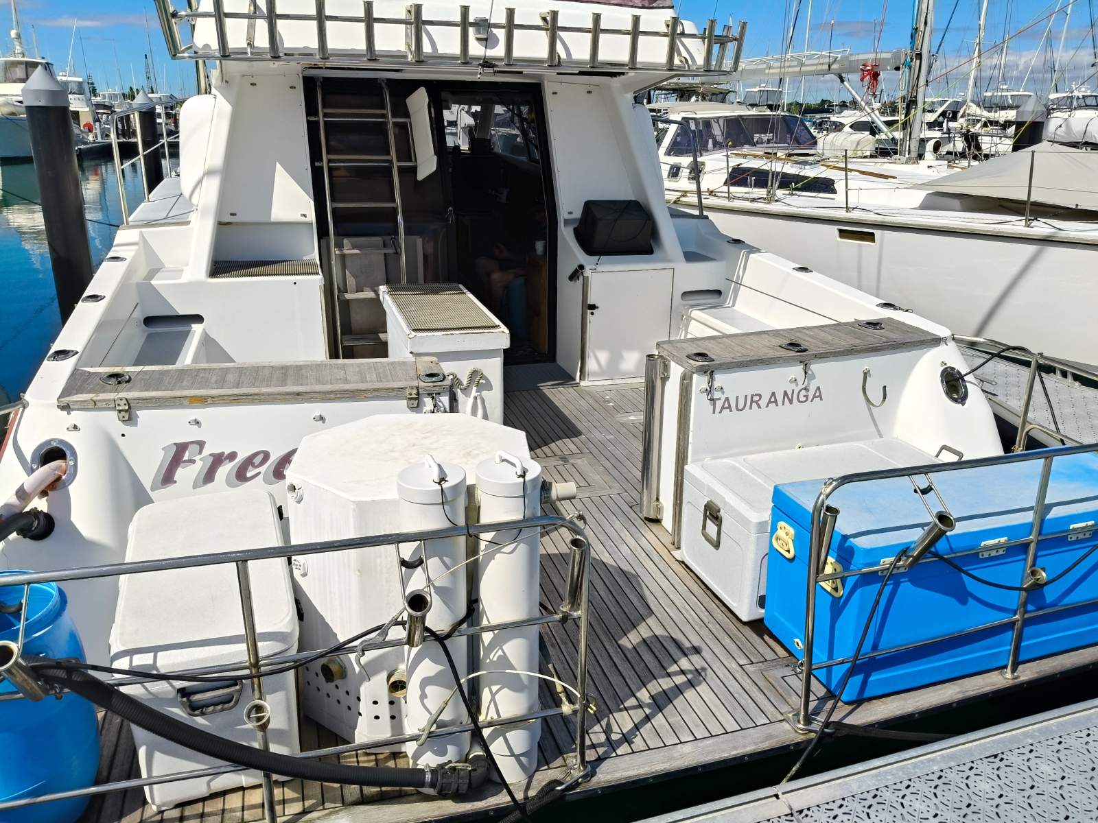 Powercat 14m Ewen Guy