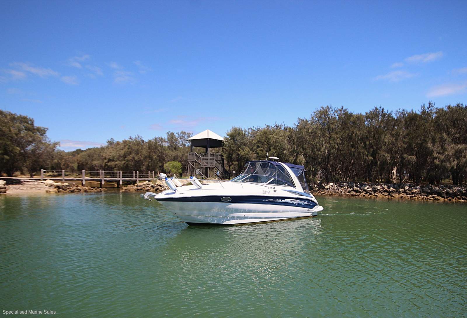 Crownline 270 CR *** GREAT FAMILY BOATING *** $ 59,900 ***