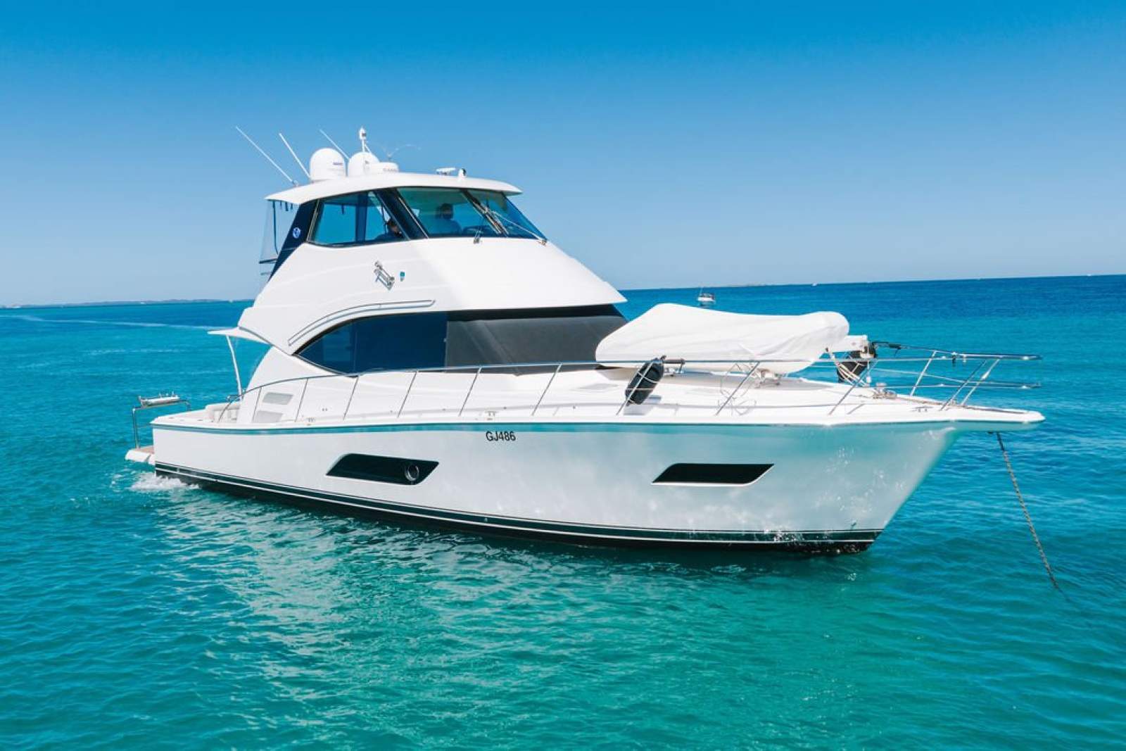 Riviera 52 Enclosed Flybridge