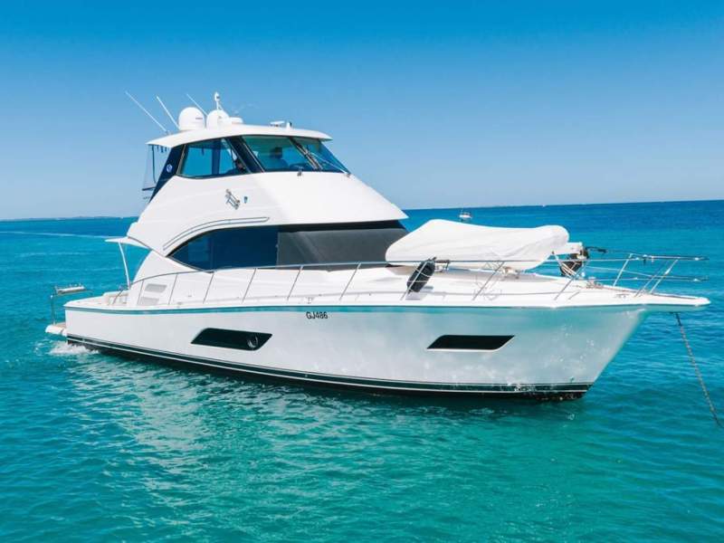 Riviera 52 Enclosed Flybridge