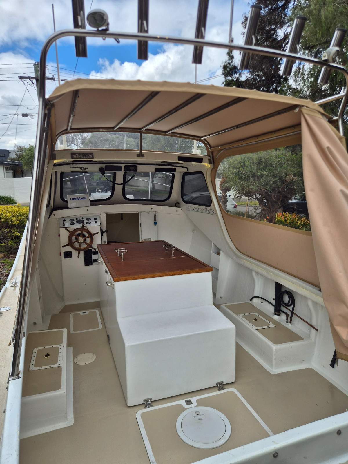 Colvic Seaworker 22 Fibreglass | Diesel Shaft | Road Trailer