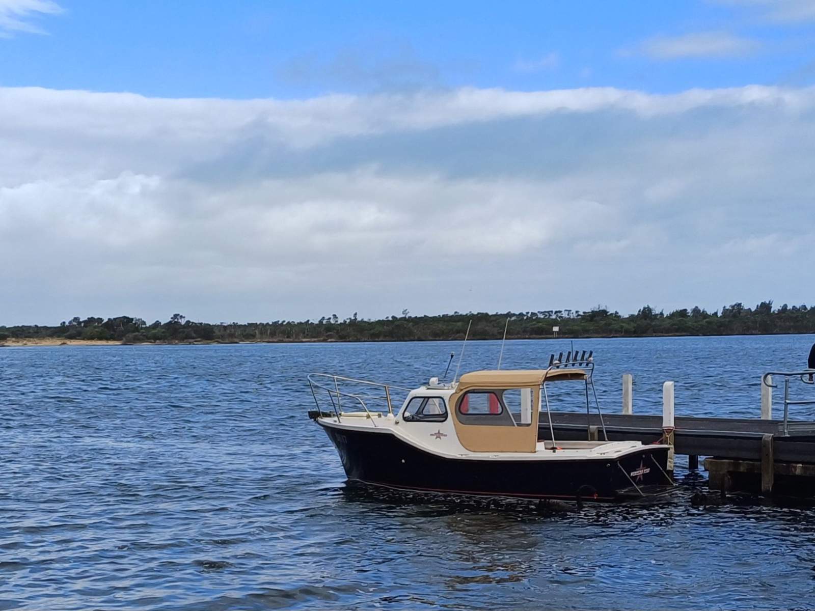 Colvic Seaworker 22 Fibreglass | Diesel Shaft | Road Trailer