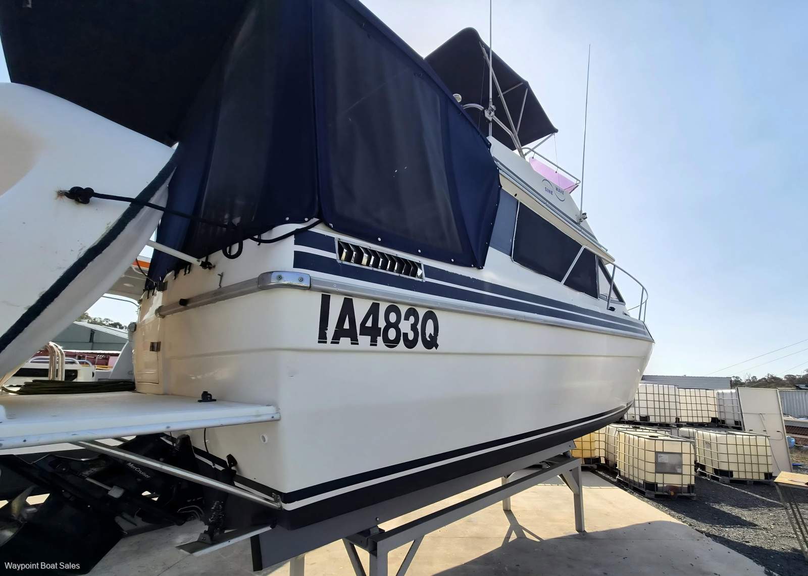 Markline 900 Flybridge