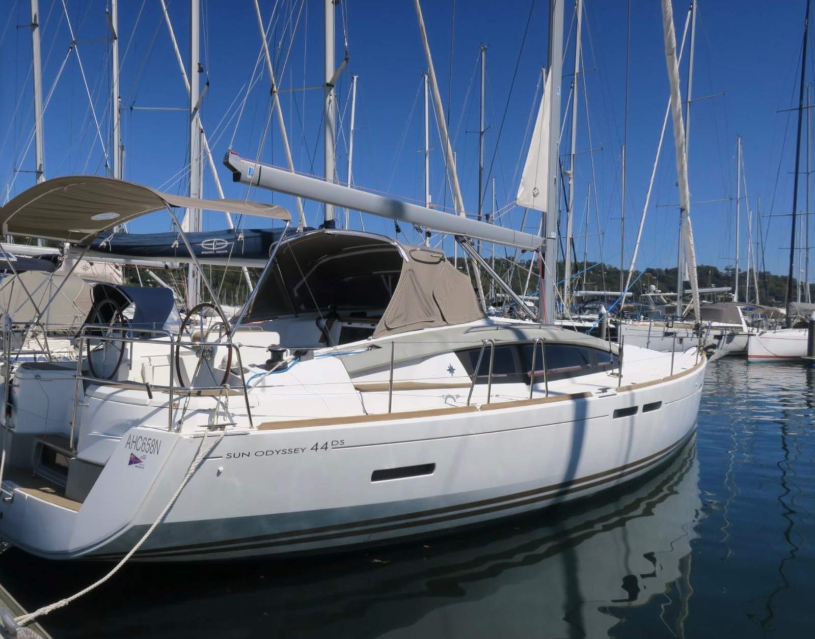 Jeanneau Sun Odyssey 44DS