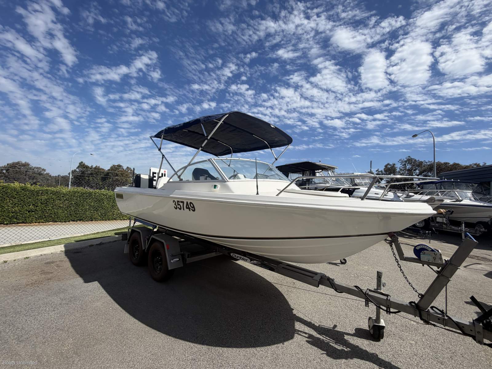 Surfrider 5.4m Cabin