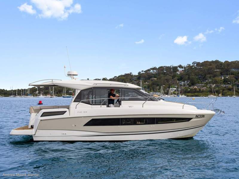 Jeanneau NC 33 - Airconditioned