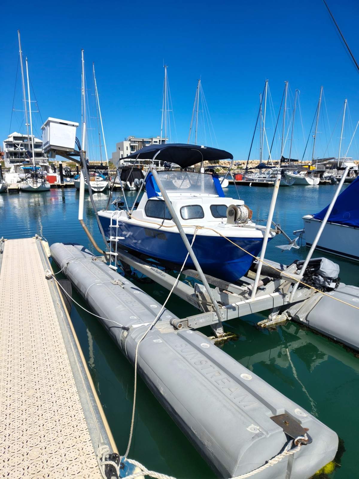 Derben 4.57 m Fully Electric Propulsion