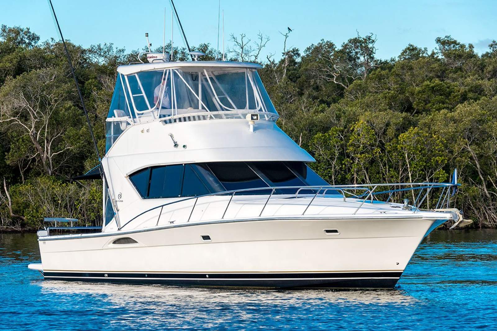 Riviera 3850 Open Flybridge