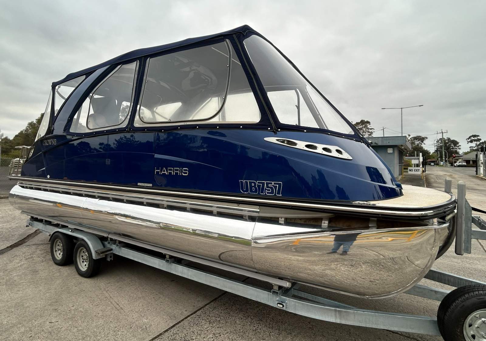 Harris Crowne 250