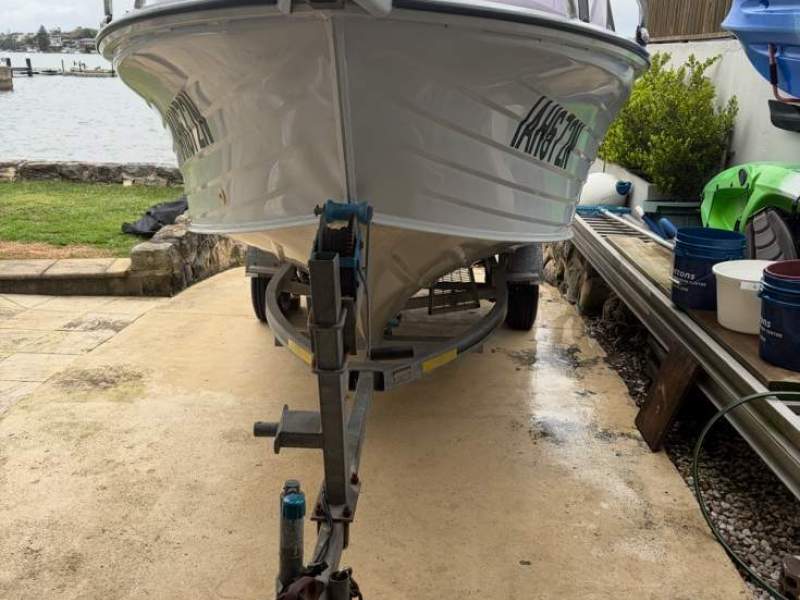 Quintrex 475 Bay Hunter Caprice
