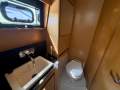 Nautitech 46 Open:Port fwd bathroom