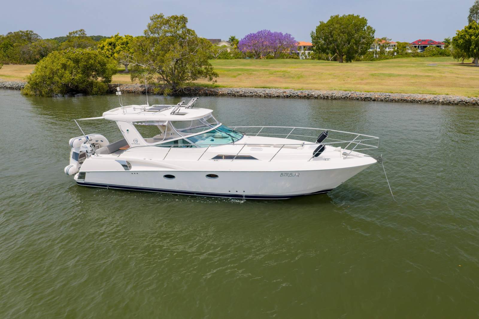 Riviera M360 Sportscruiser