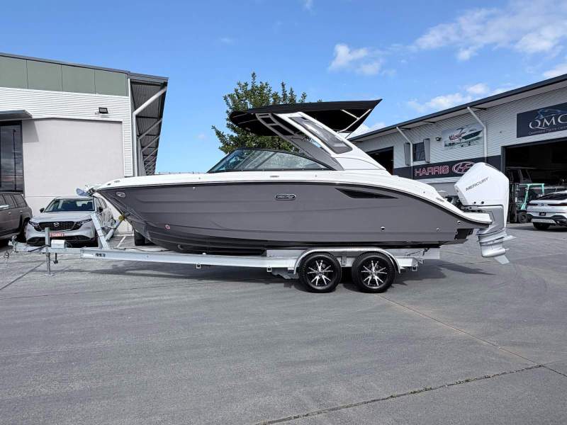 Sea Ray 230 SDX OB Bowrider