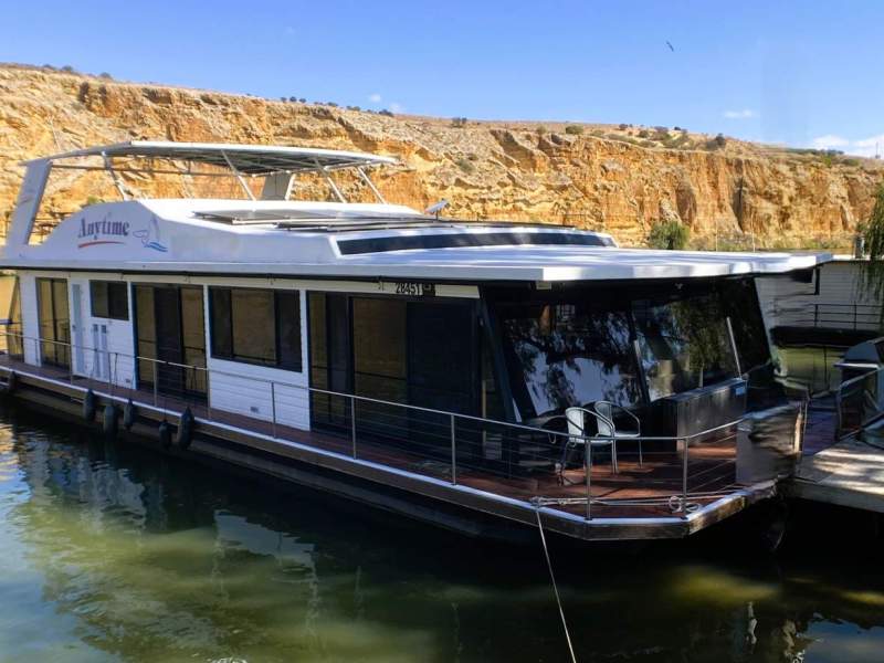 "Anytime" Survey Concept Houseboat 5xBed 2.5Bath.