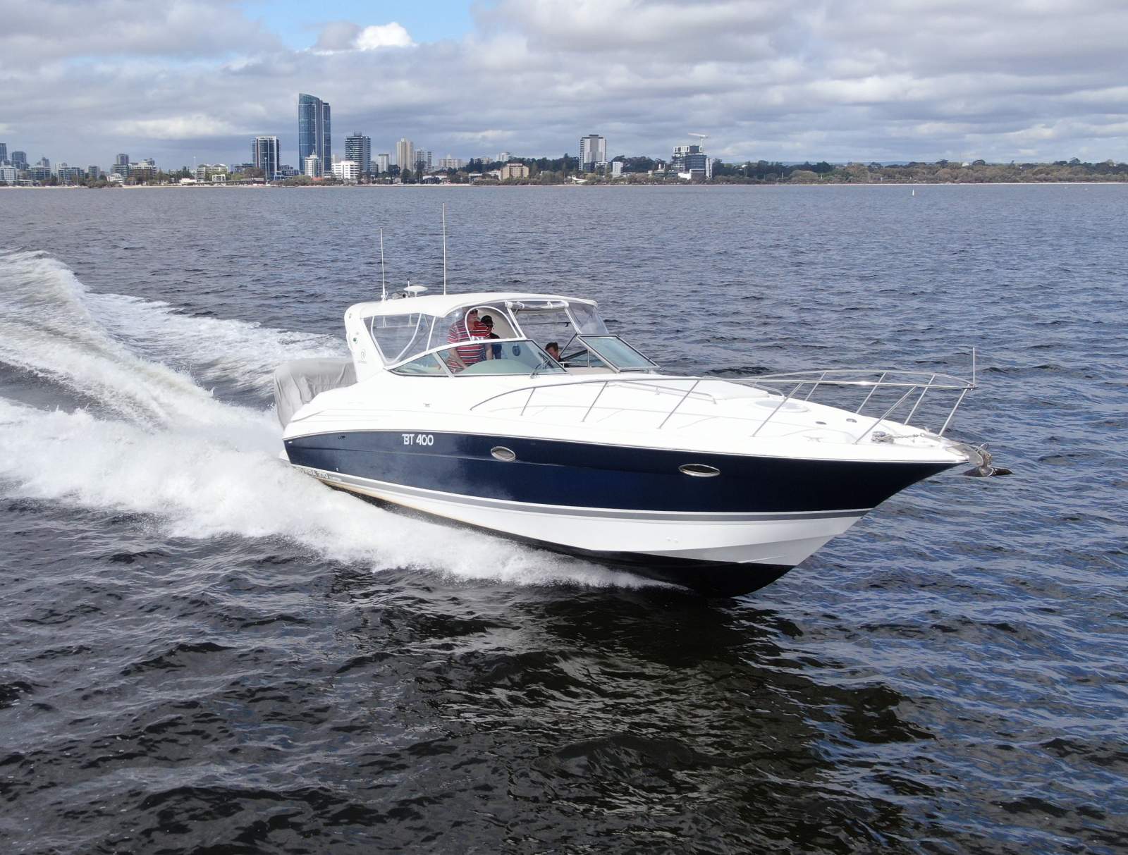Riviera M370 Sports Cruiser