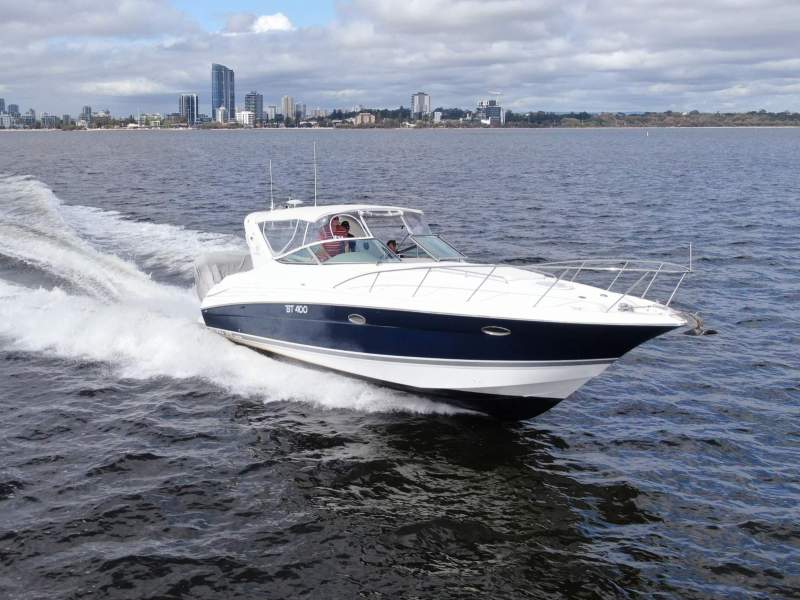 Riviera M370 Sports Cruiser