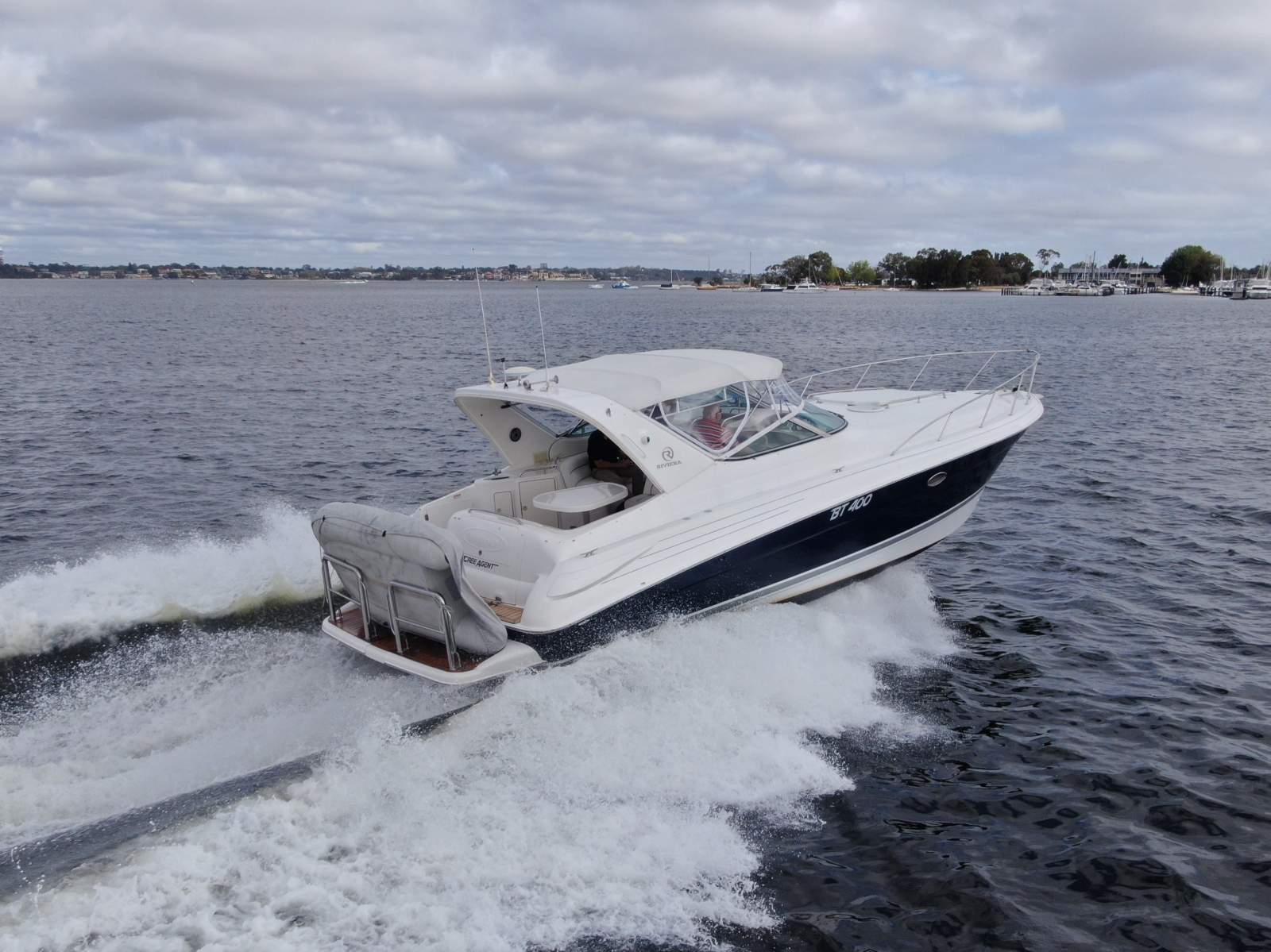 Riviera M370 Sports Cruiser