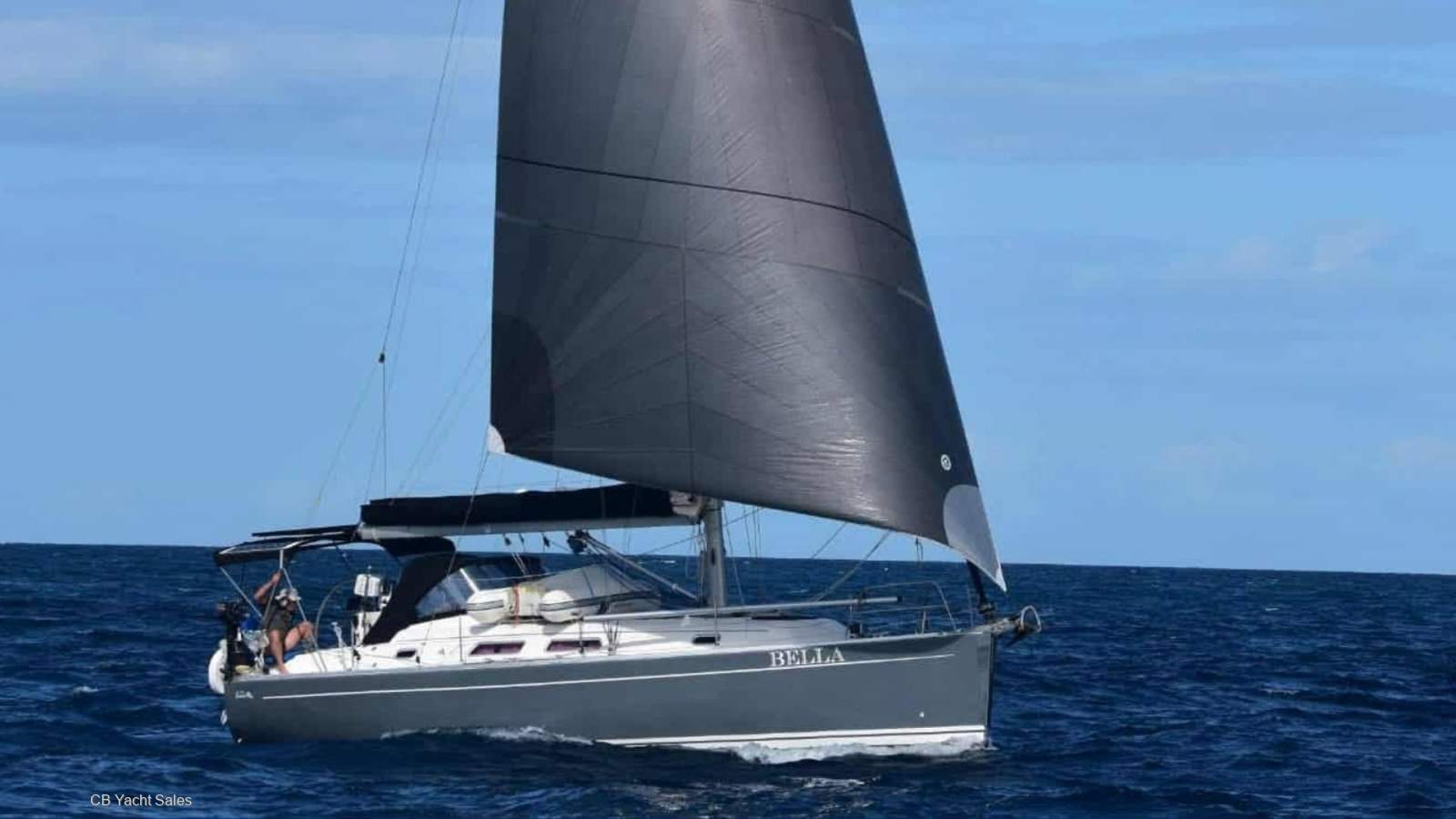Hanse 370E 370E - Striking Dark Grey Sailing Yacht