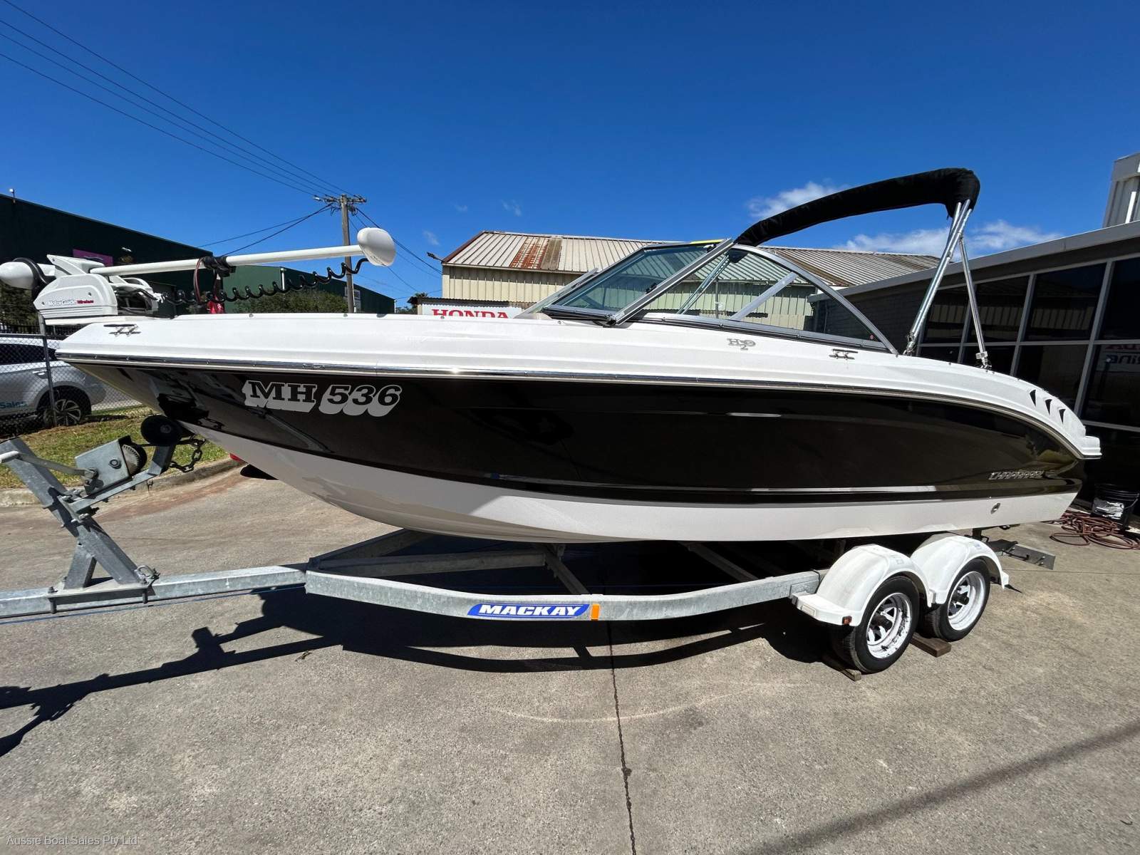 Chaparral 19 H20 Ski&fish Bowrider