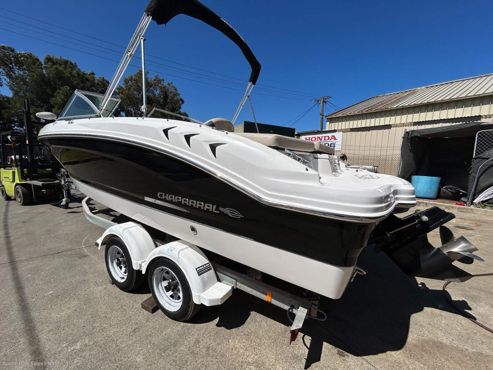 Chaparral 19 H20 Ski&fish Bowrider