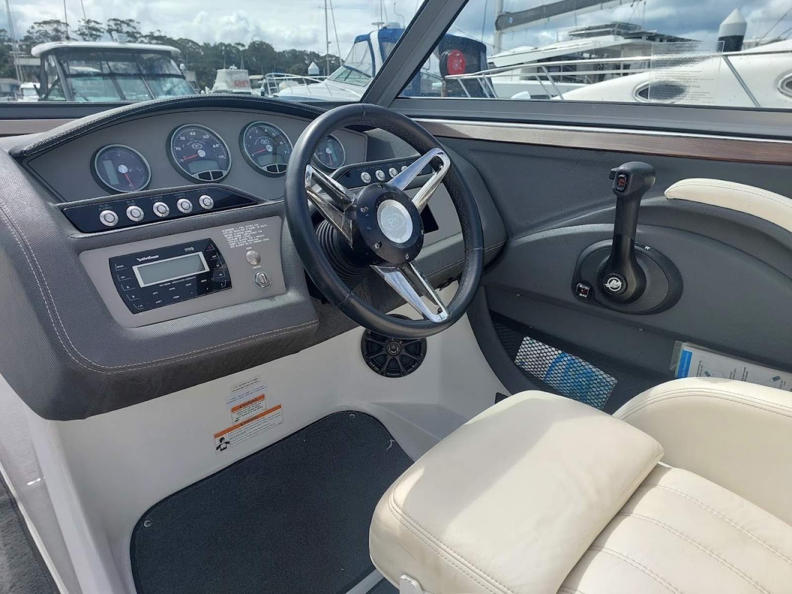 Cobalt R5 Bowrider