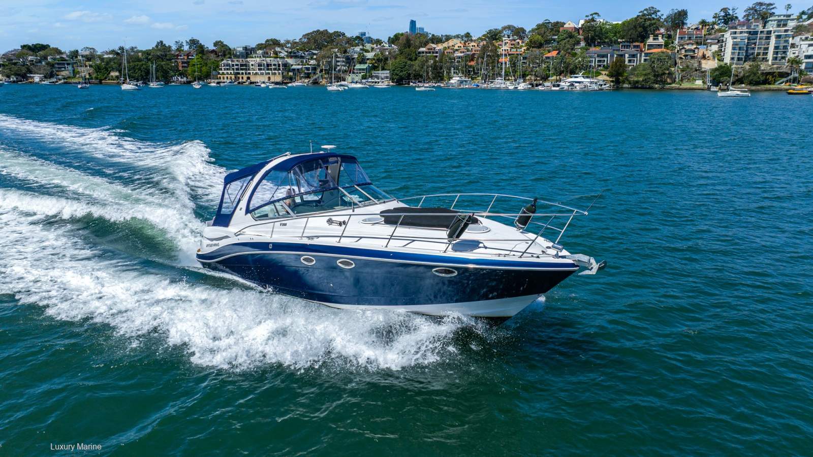 Four Winns V358 Twin Shaft Drives, Bow Thruster & Generator